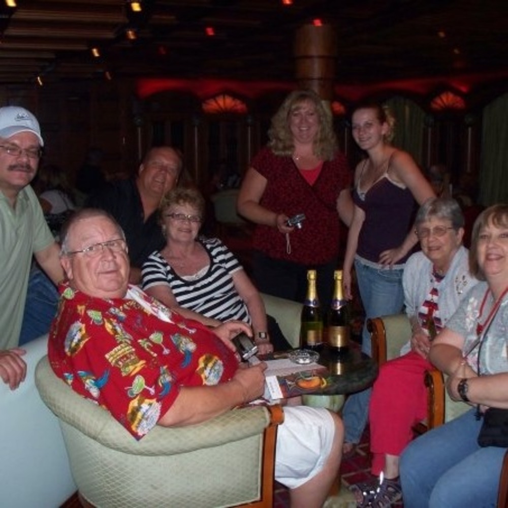 Meet your Posher, Loni